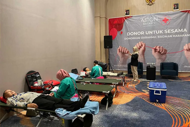 Kolaborasi PMI Tangsel dan Aston Bintaro: Tumbuhkan Semangat Berbagi Melalui Donor Darah