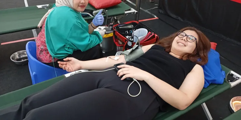 Sempat Ragu, Pengunjung Plaza Bintaro Jaya Antusias Donor Darah saat Puasa Bersama PMI Kota Tangsel